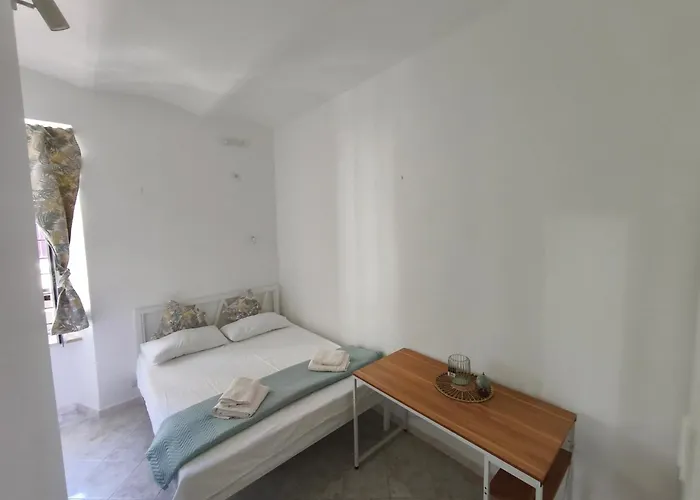 The Italians House In San Lorenzo * Rzym